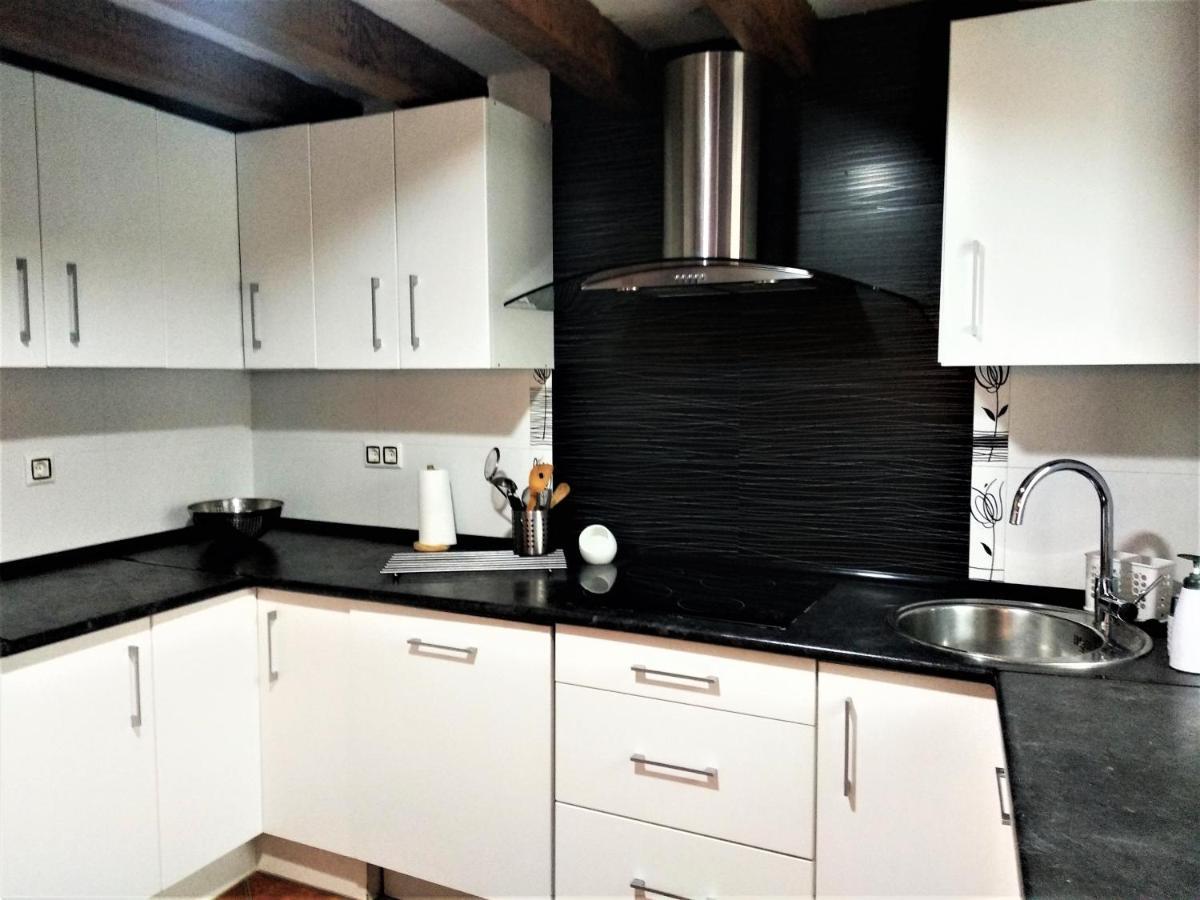 Casa Rural Madera Y Sal Salinas de Anana Екстериор снимка