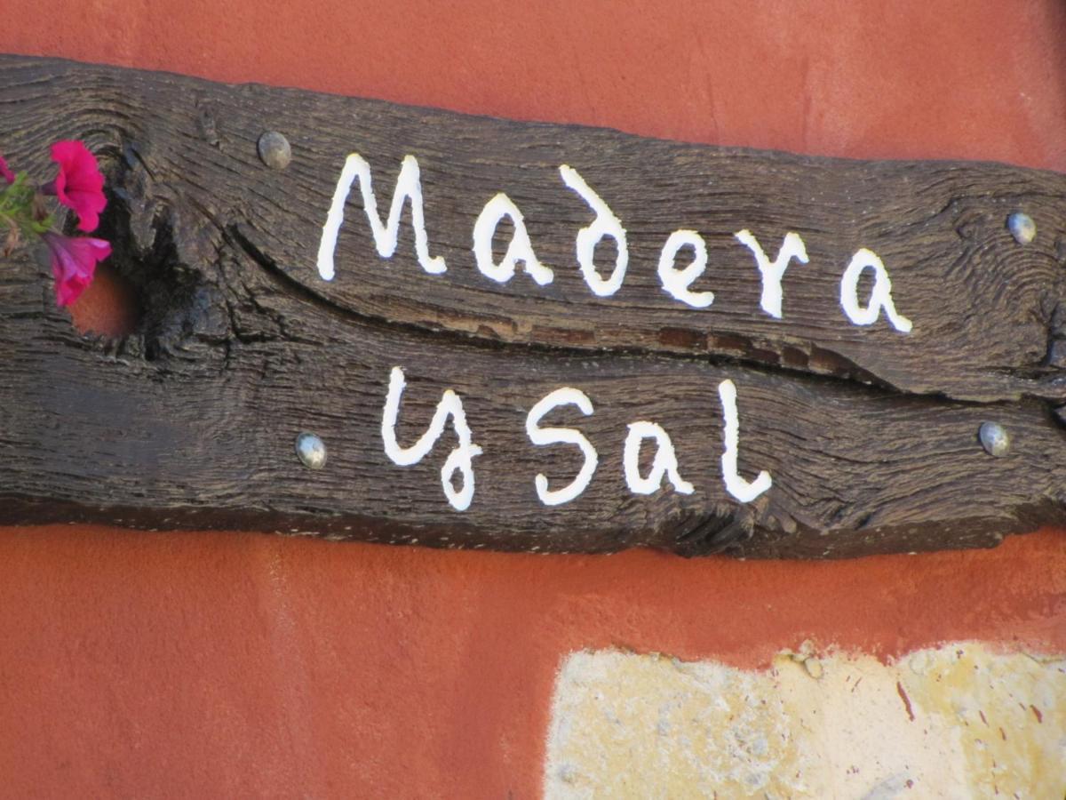 Casa Rural Madera Y Sal Salinas de Anana Екстериор снимка